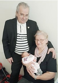 Christine et Bernard NICOLLET, Arrières grands-parents d'une petite Julie...
