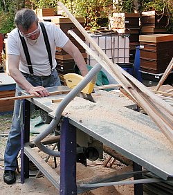 découpe des éléments du cadre