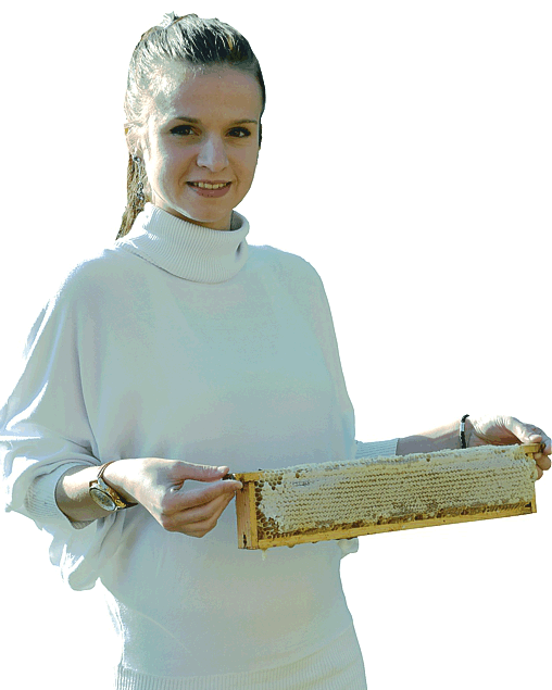 Faites-moi confiance, quand vous aurez goûté... vous ne pourrez plus vous en passer Un miel Pur Produit de notre terroir, tel qu'il sort de la ruche, non extrait, non chauffé, non pasteurisé
