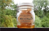 Miel dans ses alvéoles d'origine: Brèches de miel Miel en rayon en brèche : Le meilleur Miel qui soit